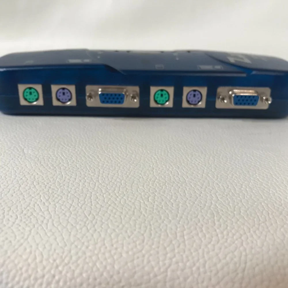 Zonet KVM3004 4-port KVM Switch Without VGA Monitor Cables - Picture 2 of 8
